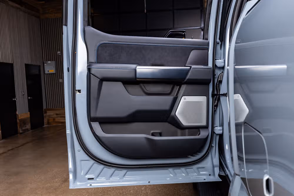 2026 Ford F-250 Super Duty Platinum Crew Cab Image 38