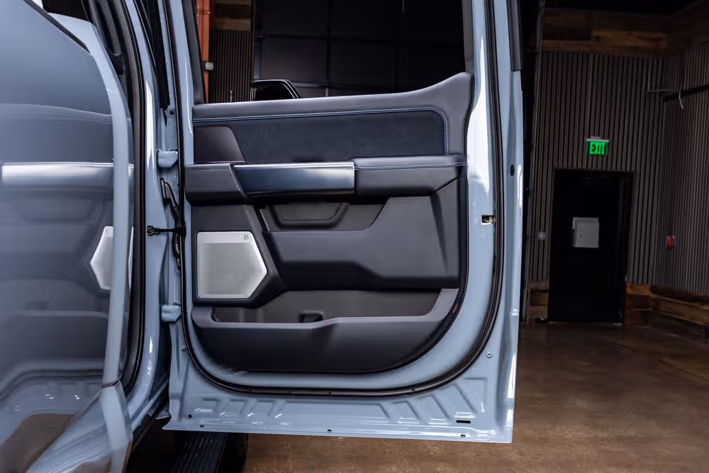2026 Ford F-250 Super Duty Platinum Crew Cab Image 39
