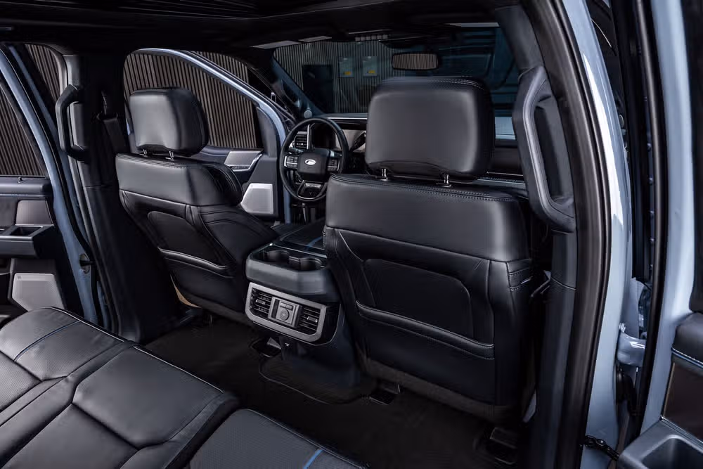 2026 Ford F-250 Super Duty Platinum Crew Cab Image 32