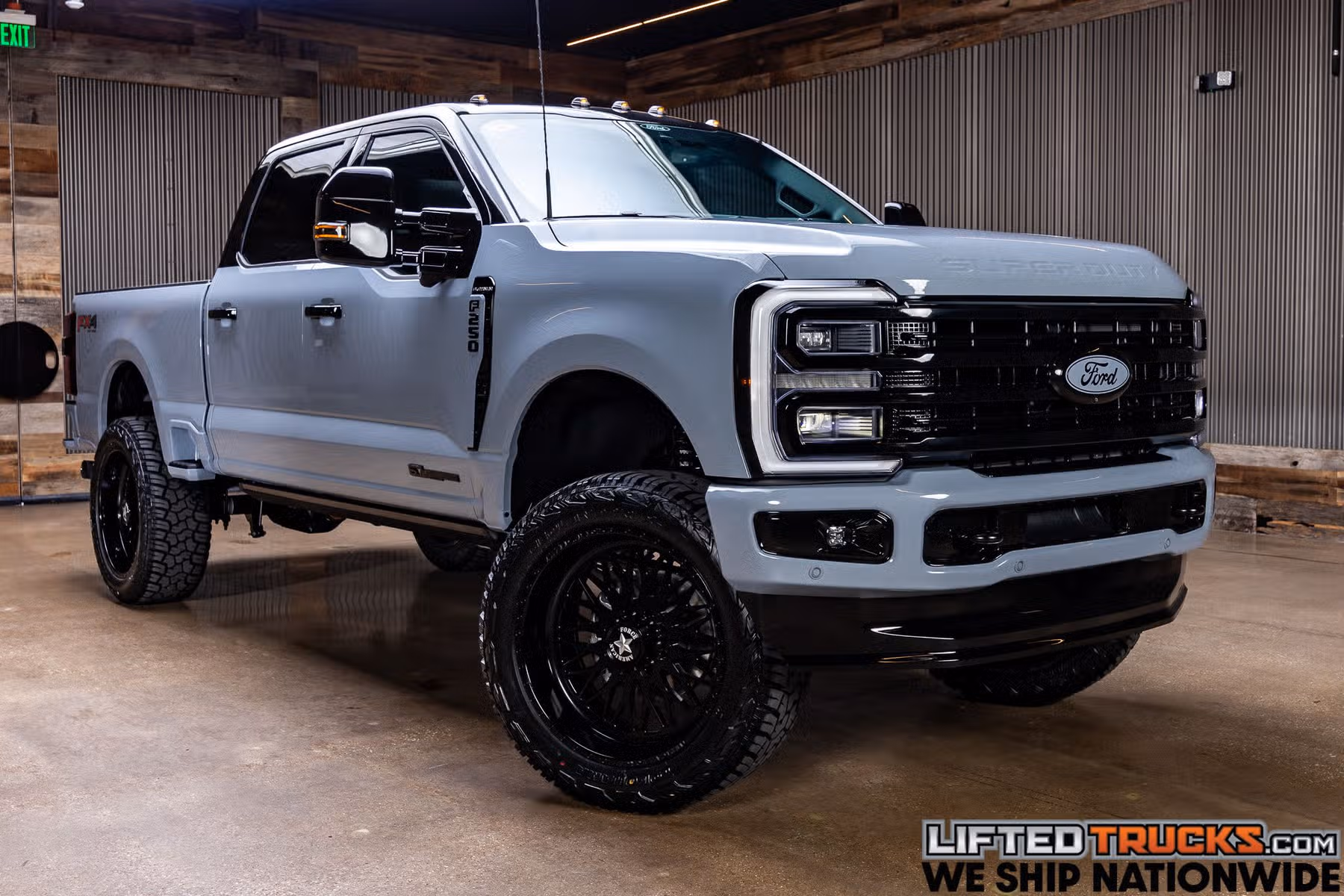 2026 Ford F-250 Super Duty Platinum Crew Cab Image 1