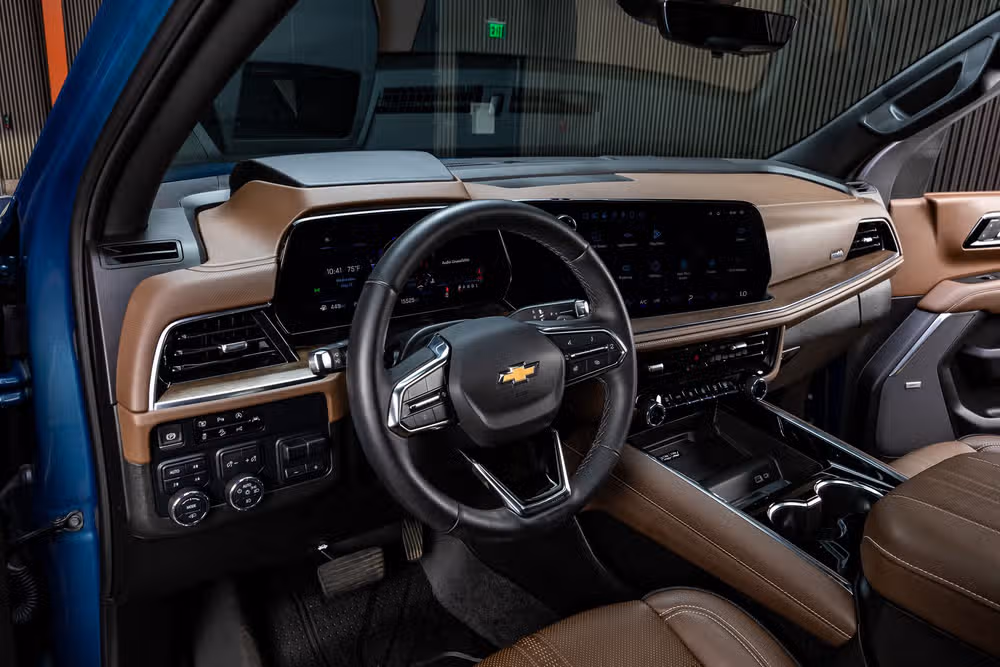 2025 Chevrolet Suburban High Country Image 17