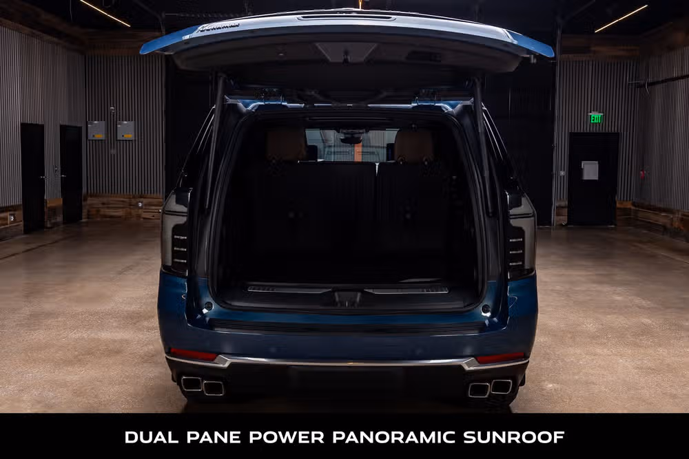 2025 Chevrolet Suburban High Country Image 9
