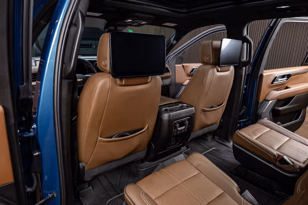 2025 Chevrolet Suburban High Country Image 37