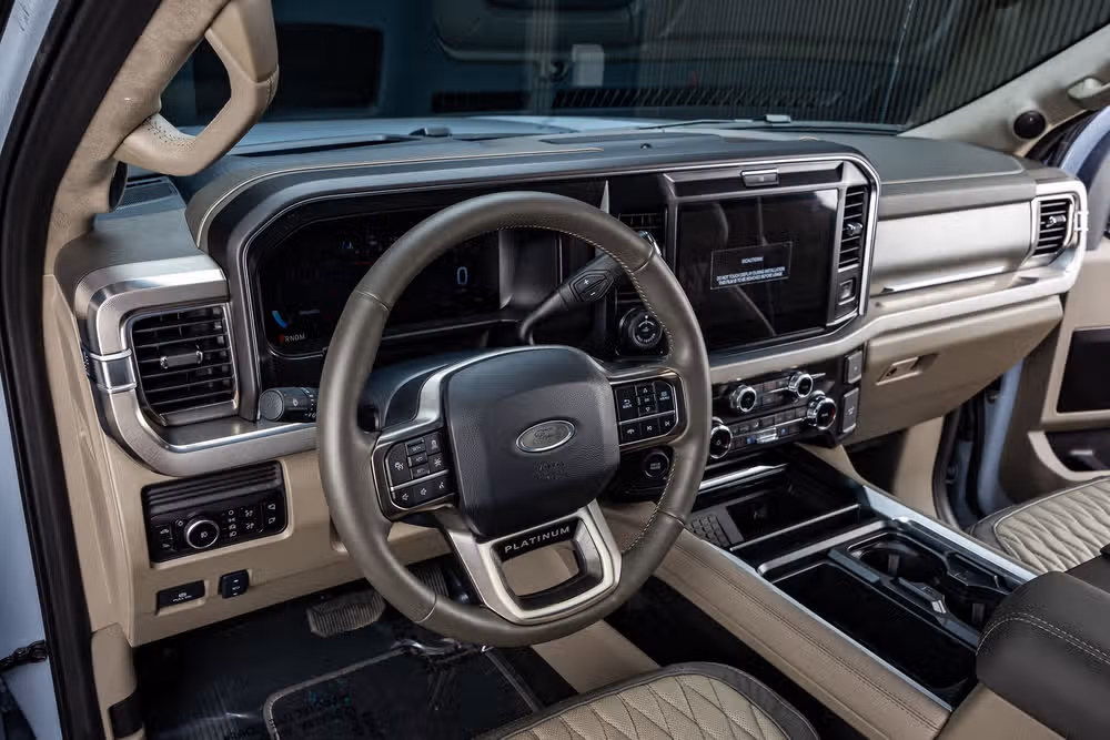 2026 Ford F-350 Super Duty Platinum Plus Crew Cab Image 17