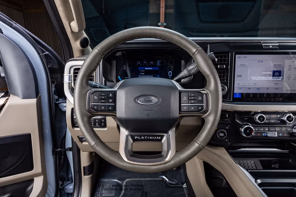 2026 Ford F-350 Super Duty Platinum Plus Crew Cab Image 19
