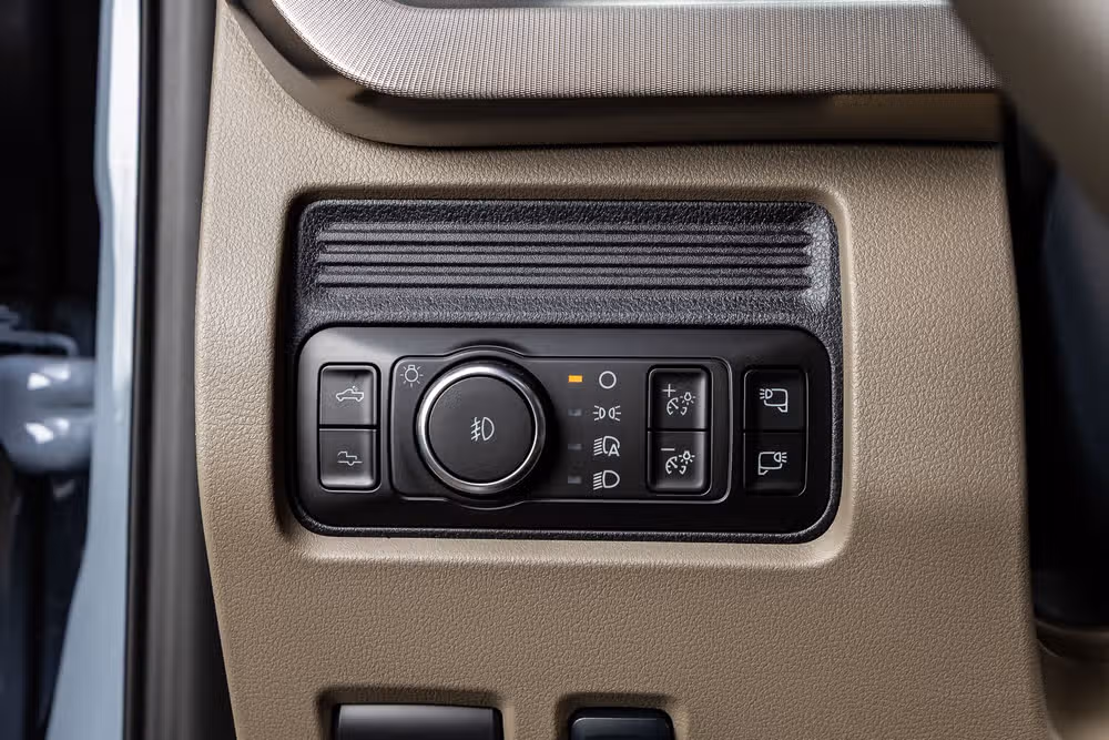 2026 Ford F-350 Super Duty Platinum Plus Crew Cab Image 22