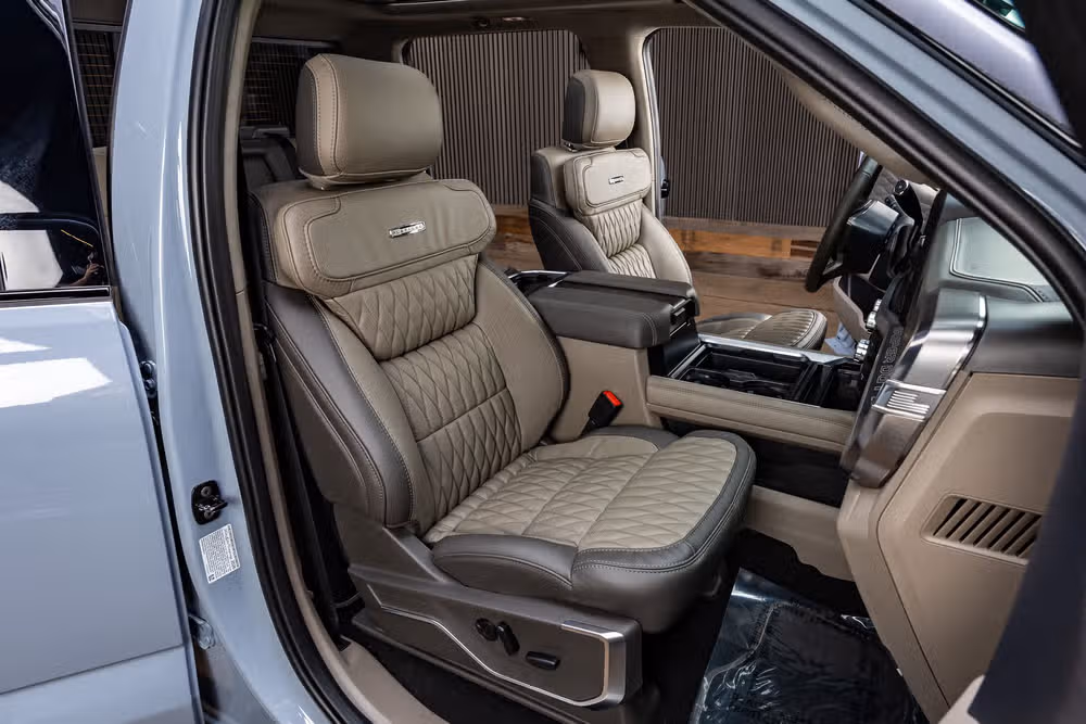 2026 Ford F-350 Super Duty Platinum Plus Crew Cab Image 31