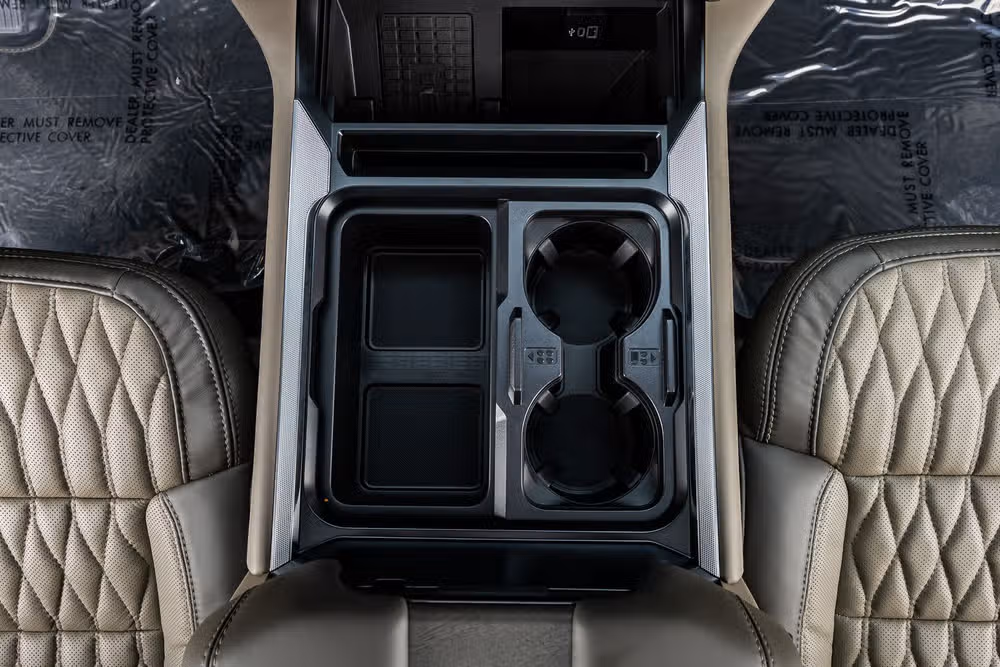 2026 Ford F-350 Super Duty Platinum Plus Crew Cab Image 28