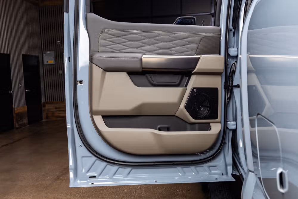 2026 Ford F-350 Super Duty Platinum Plus Crew Cab Image 38