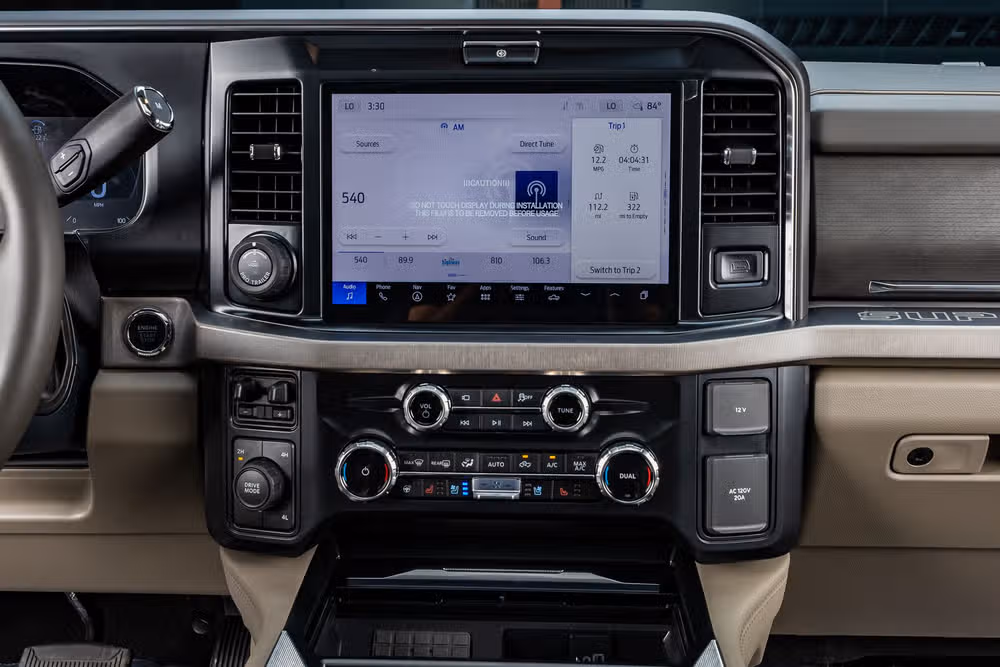 2026 Ford F-350 Super Duty Platinum Plus Crew Cab Image 24