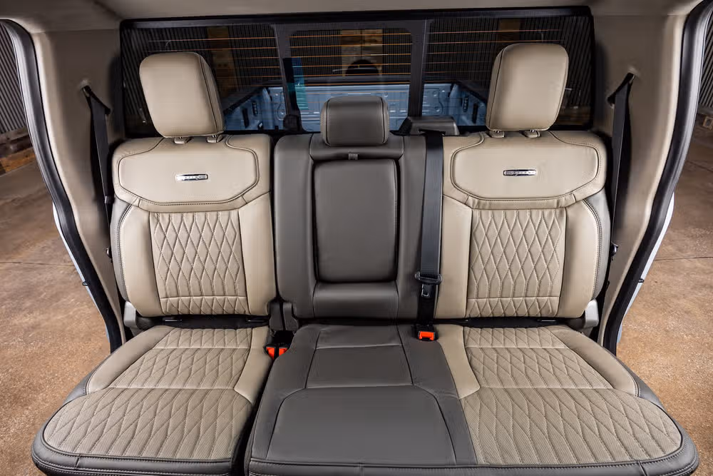 2026 Ford F-350 Super Duty Platinum Plus Crew Cab Image 35