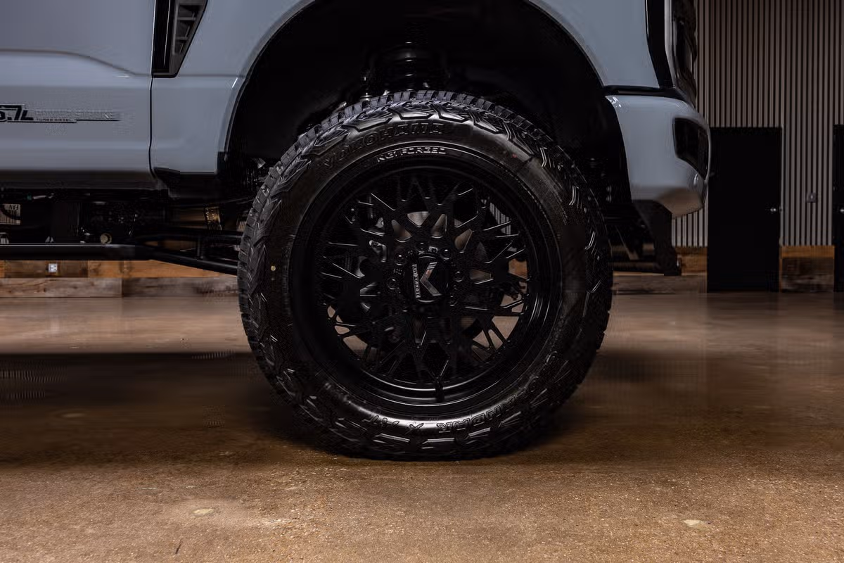 2026 Ford F-350 Super Duty Platinum Plus Crew Cab
