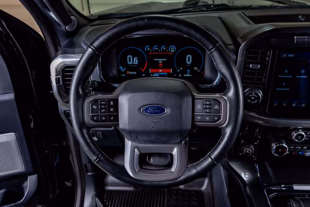 2022 Ford F-150 Lariat Black Widow SuperCrew Image 18