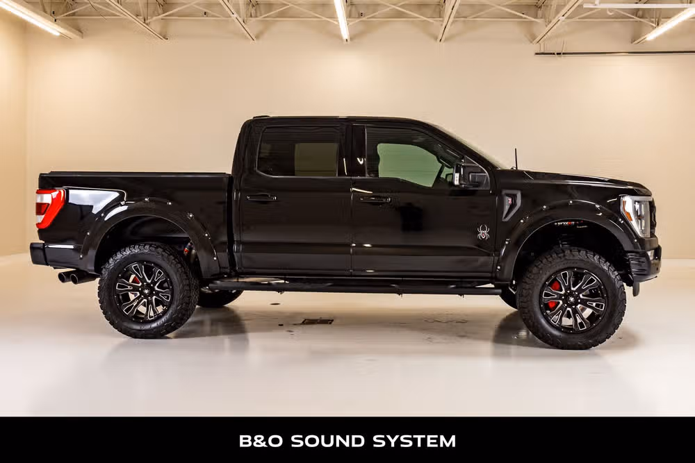 2022 Ford F-150 Lariat Black Widow SuperCrew Image 10