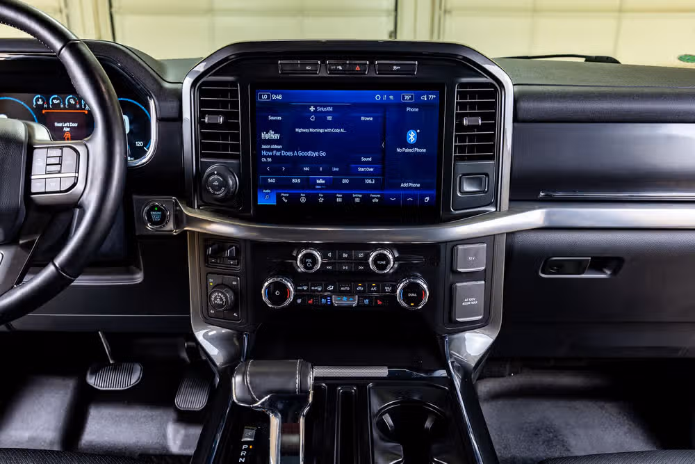 2022 Ford F-150 Lariat Black Widow SuperCrew Image 23