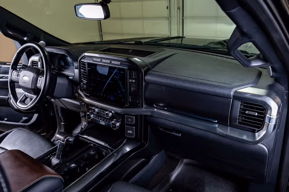 2022 Ford F-150 Lariat Black Widow SuperCrew Image 17