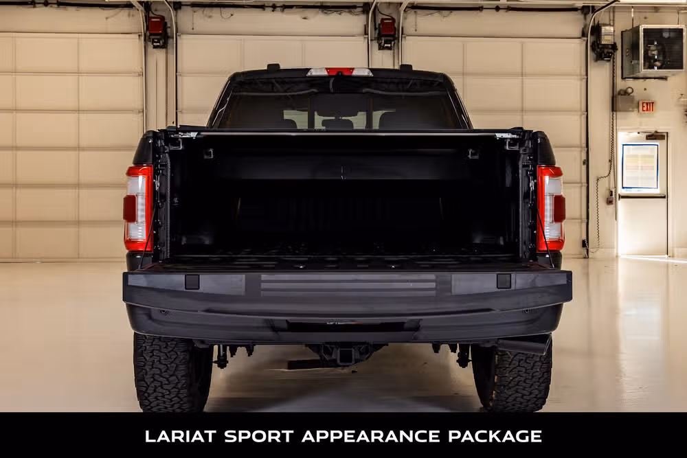 2022 Ford F-150 Lariat Black Widow SuperCrew Image 8