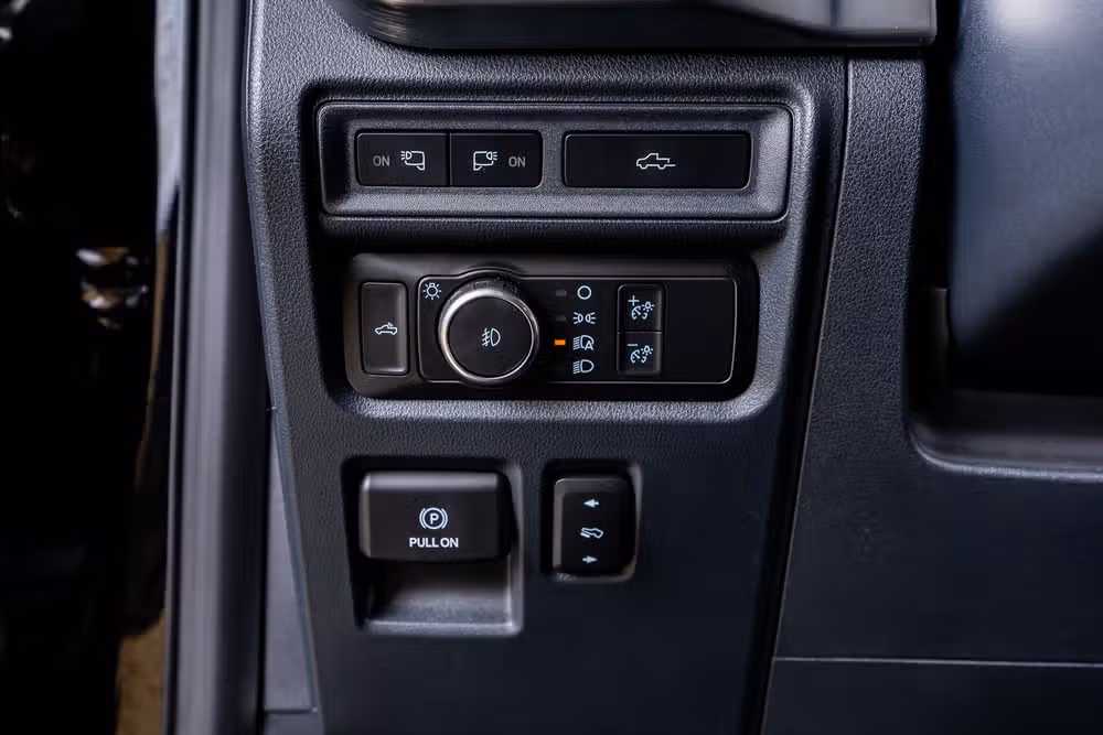 2022 Ford F-150 Lariat Black Widow SuperCrew Image 21