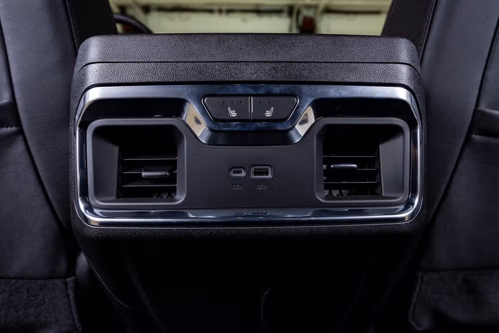 2026 Chevrolet Silverado 3500HD High Country Crew Cab Image 33