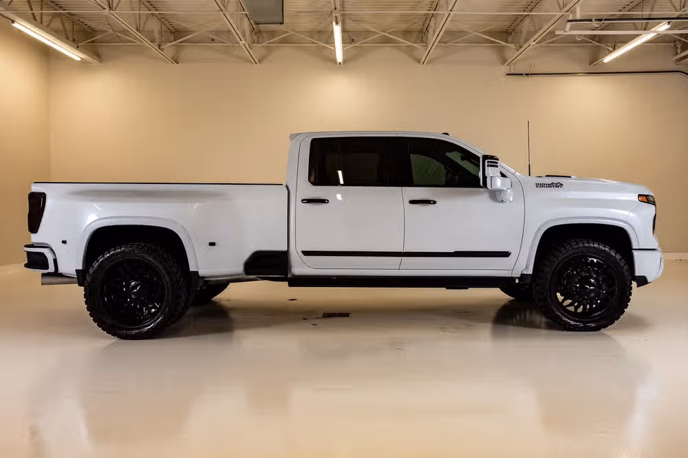 2026 Chevrolet Silverado 3500HD High Country Crew Cab Image 10