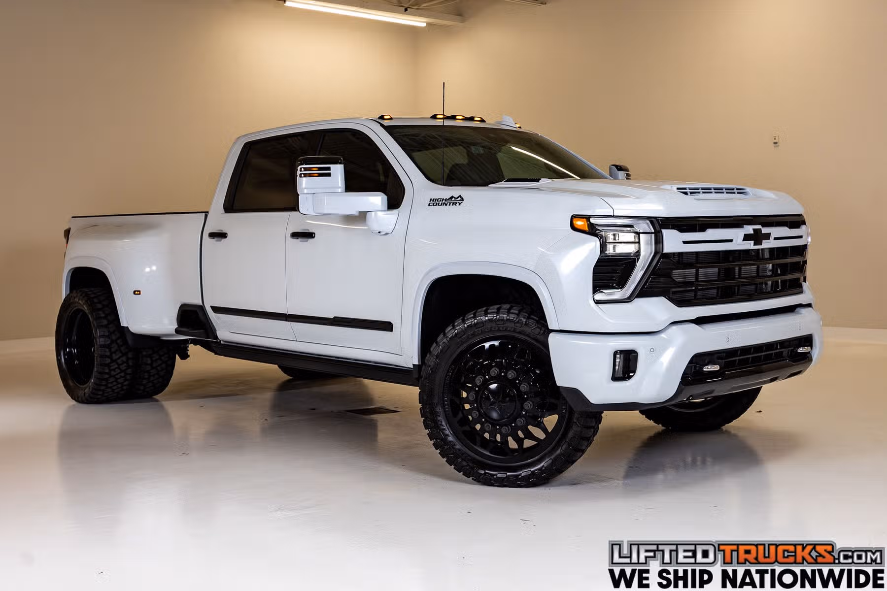 2026 Chevrolet Silverado 3500HD High Country Crew Cab Image 1