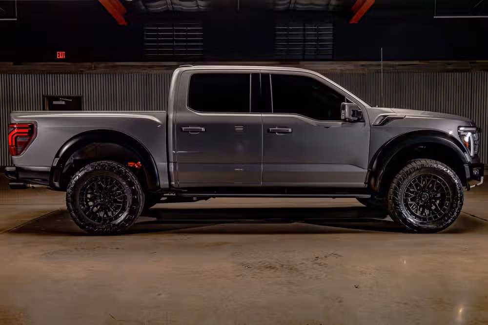2024 Ford F-150 Raptor SuperCrew Image 10
