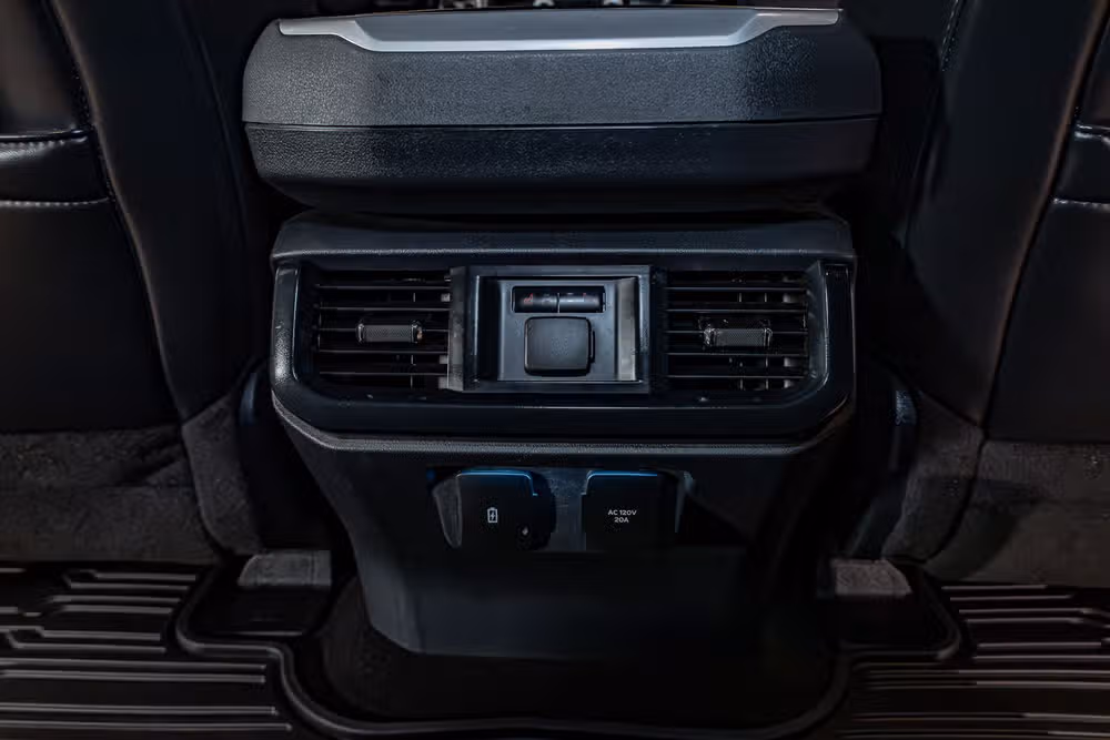 2024 Ford F-150 Raptor SuperCrew Image 25
