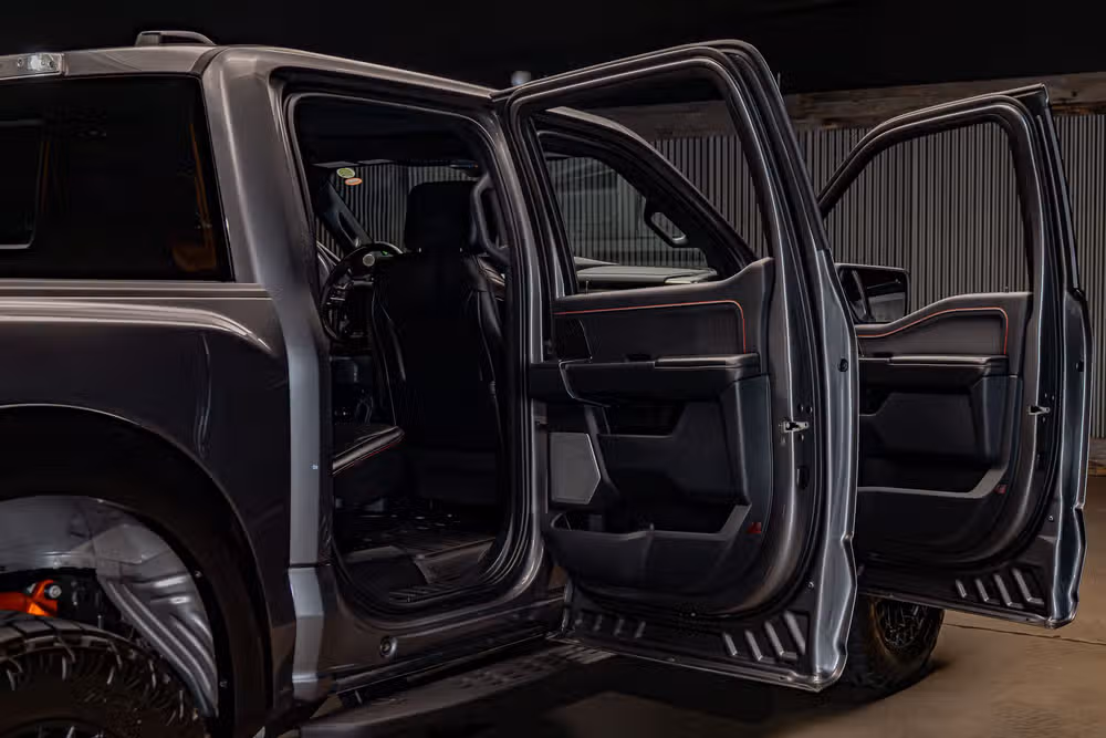 2024 Ford F-150 Raptor SuperCrew Image 32