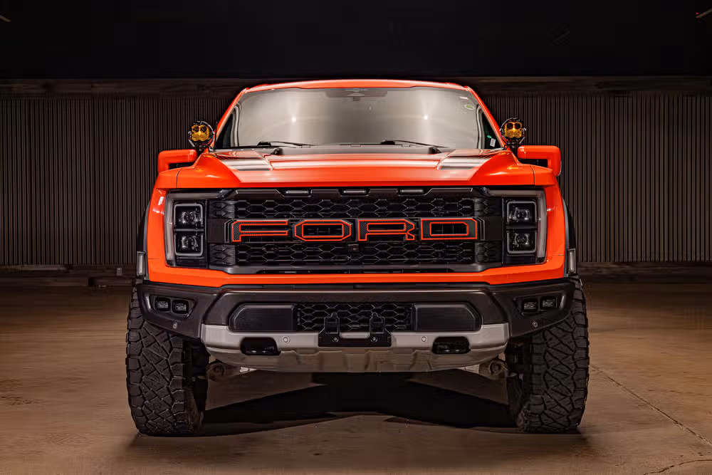 2023 Ford F-150 Raptor SuperCrew Image 2