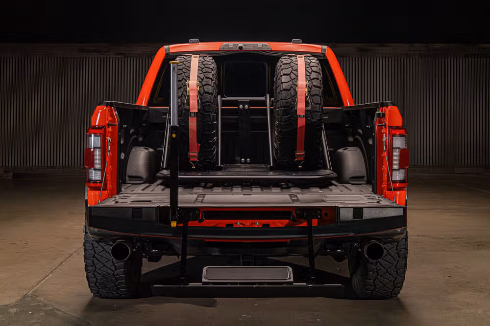 2023 Ford F-150 Raptor SuperCrew Image 8
