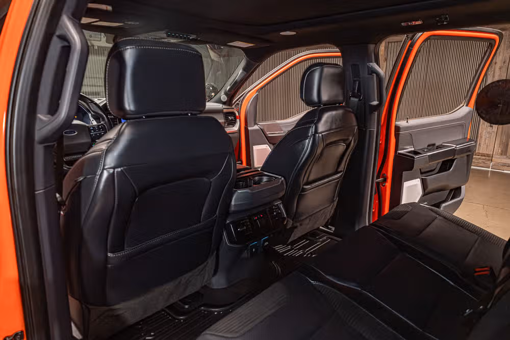 2023 Ford F-150 Raptor SuperCrew Image 25