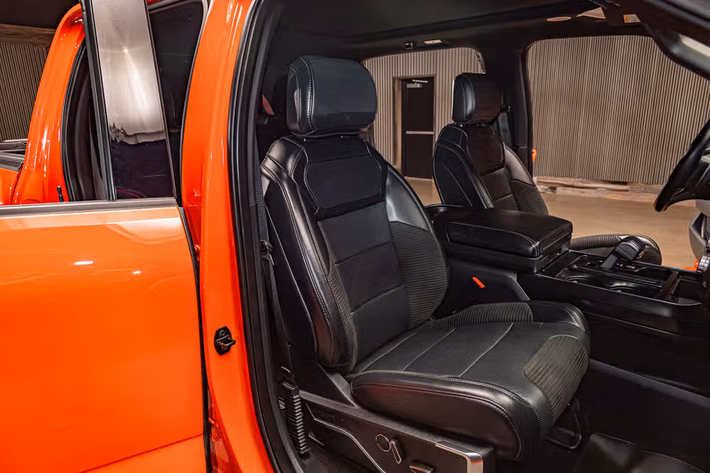2023 Ford F-150 Raptor SuperCrew Image 30