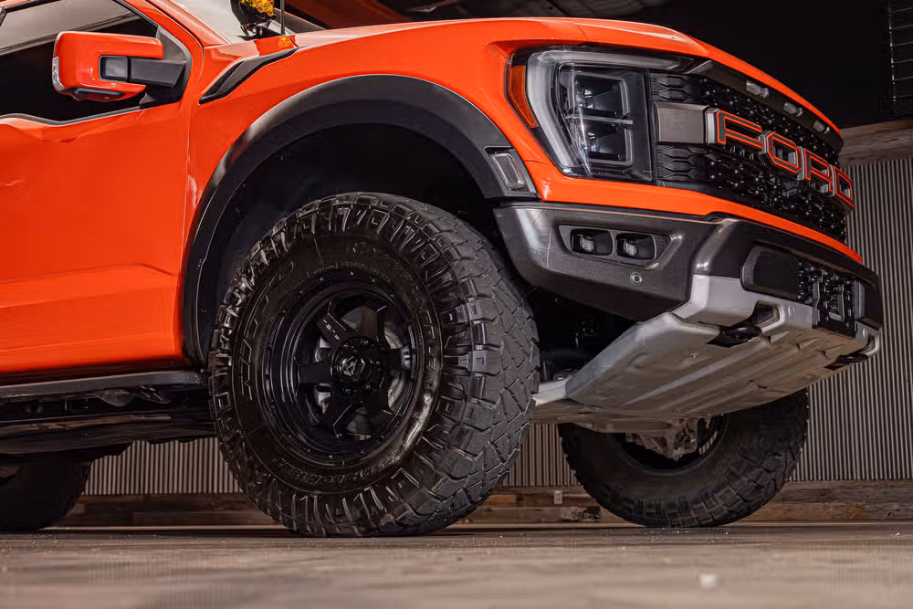 2023 Ford F-150 Raptor SuperCrew Image 14