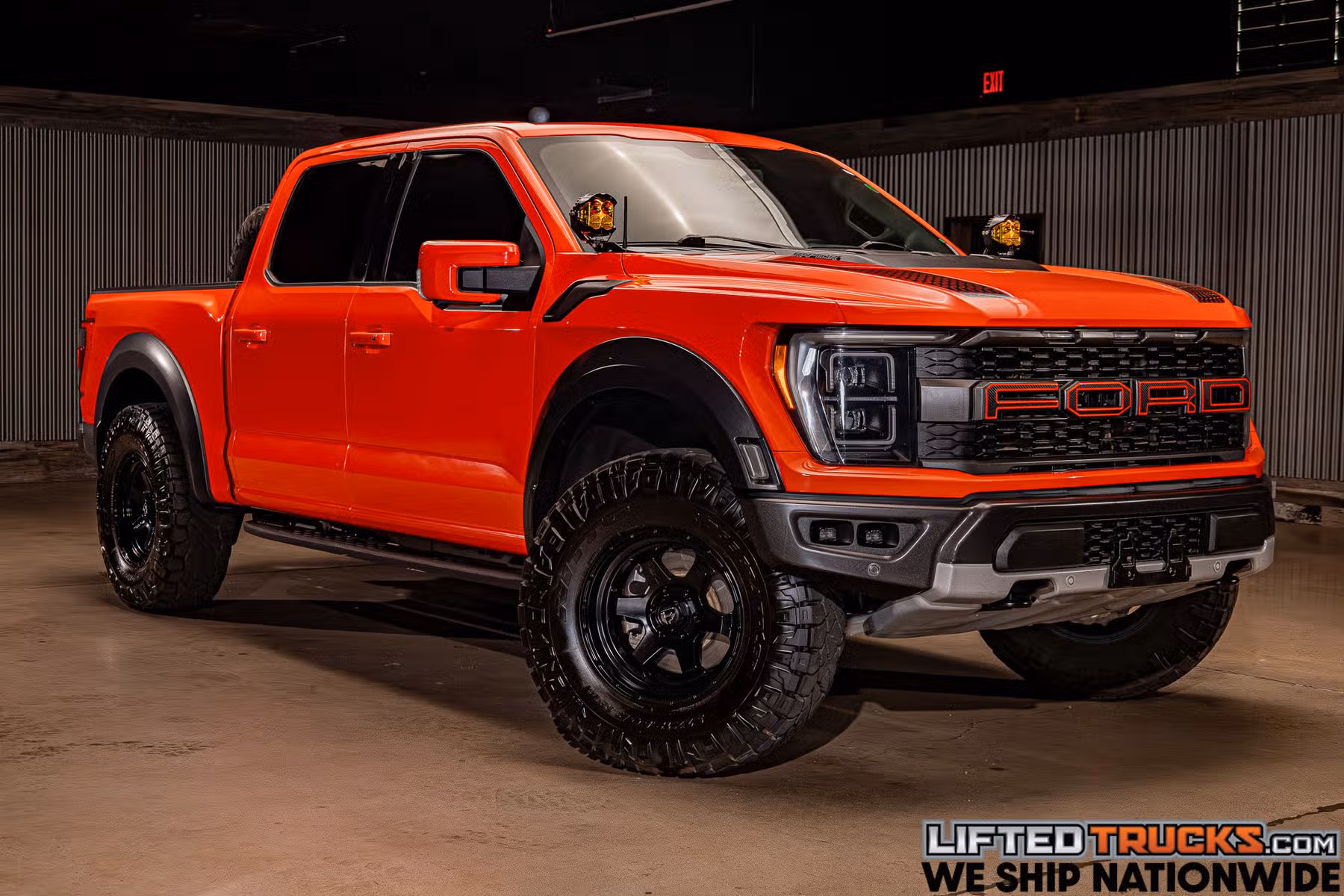 2023 Ford F-150 Raptor SuperCrew Image 1