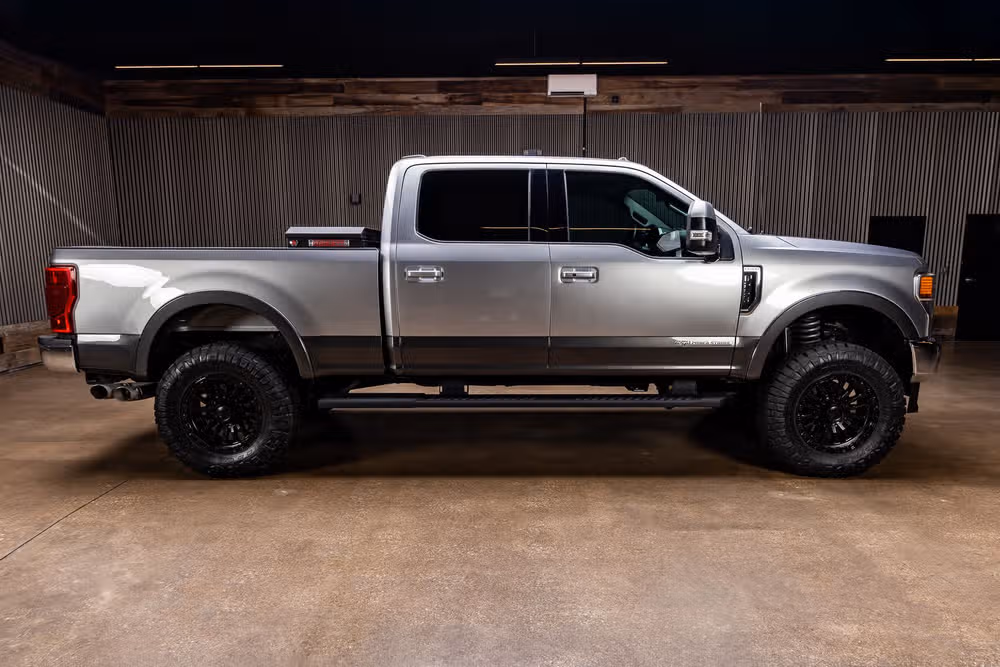 2020 Ford F-250 Super Duty Lariat Crew Cab Image 11
