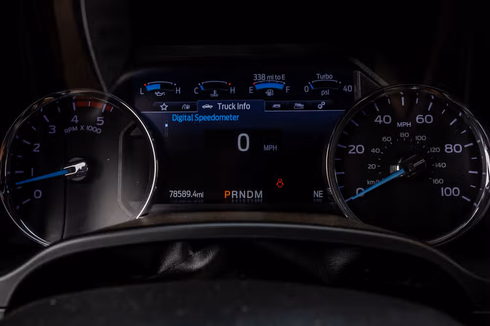 2020 Ford F-250 Super Duty Lariat Crew Cab Image 20