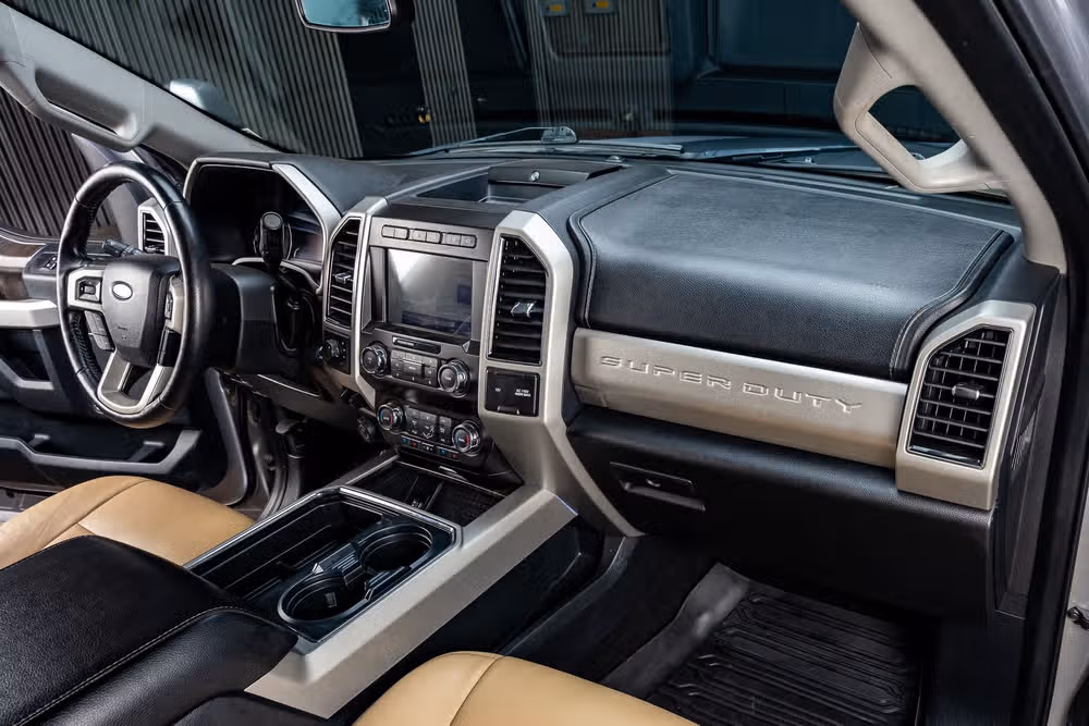 2020 Ford F-250 Super Duty Lariat Crew Cab Image 18