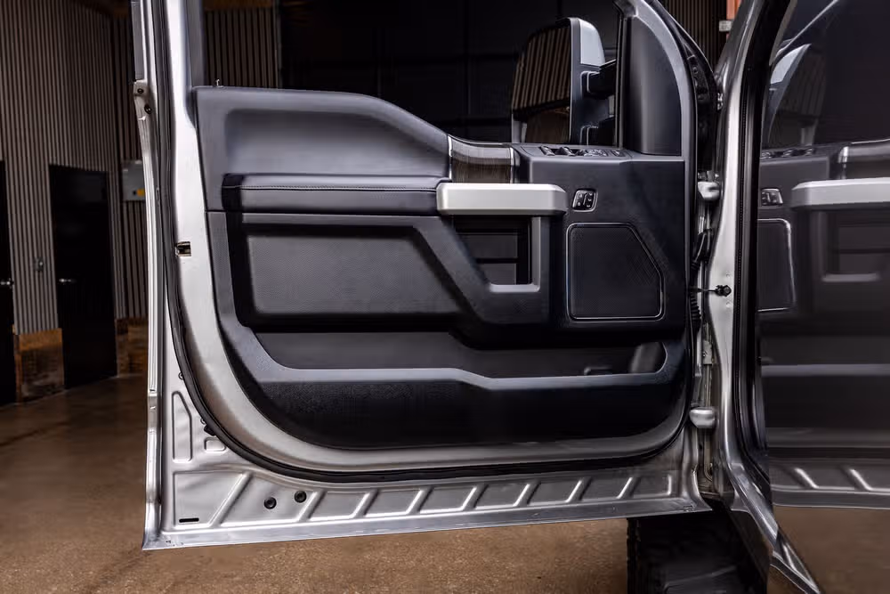 2020 Ford F-250 Super Duty Lariat Crew Cab Image 36