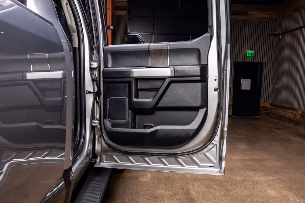 2020 Ford F-250 Super Duty Lariat Crew Cab Image 39