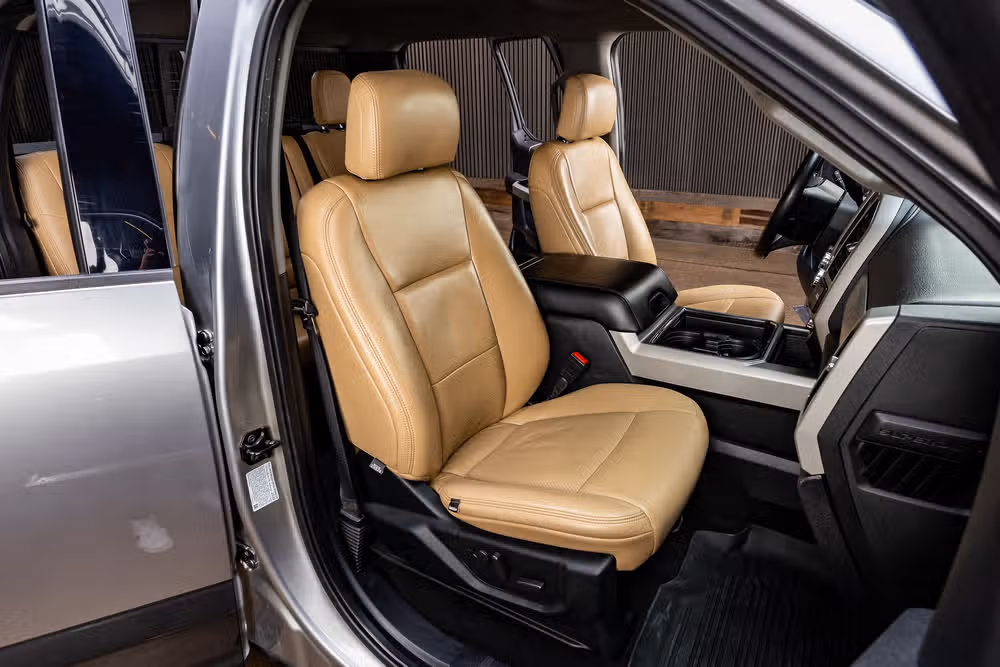 2020 Ford F-250 Super Duty Lariat Crew Cab Image 31