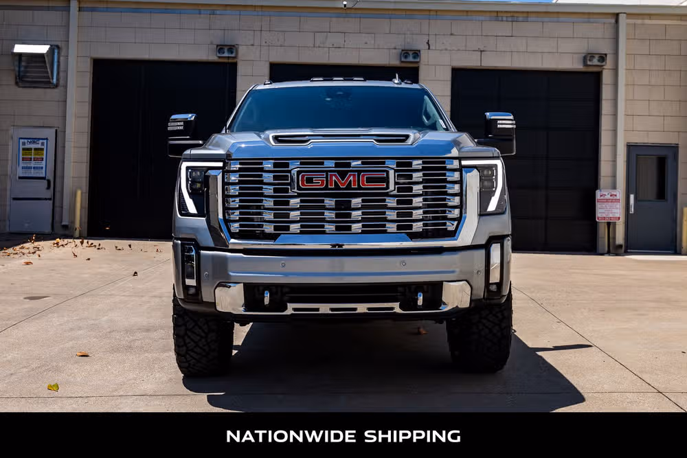 2025 GMC Sierra 3500HD Denali Crew Cab Image 4
