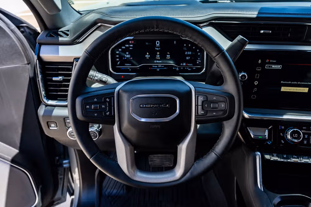 2025 GMC Sierra 3500HD Denali Crew Cab Image 19