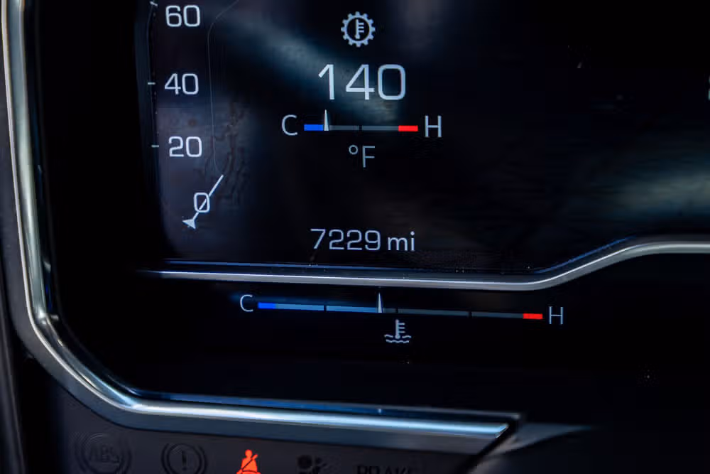 2025 GMC Sierra 3500HD Denali Crew Cab Image 21