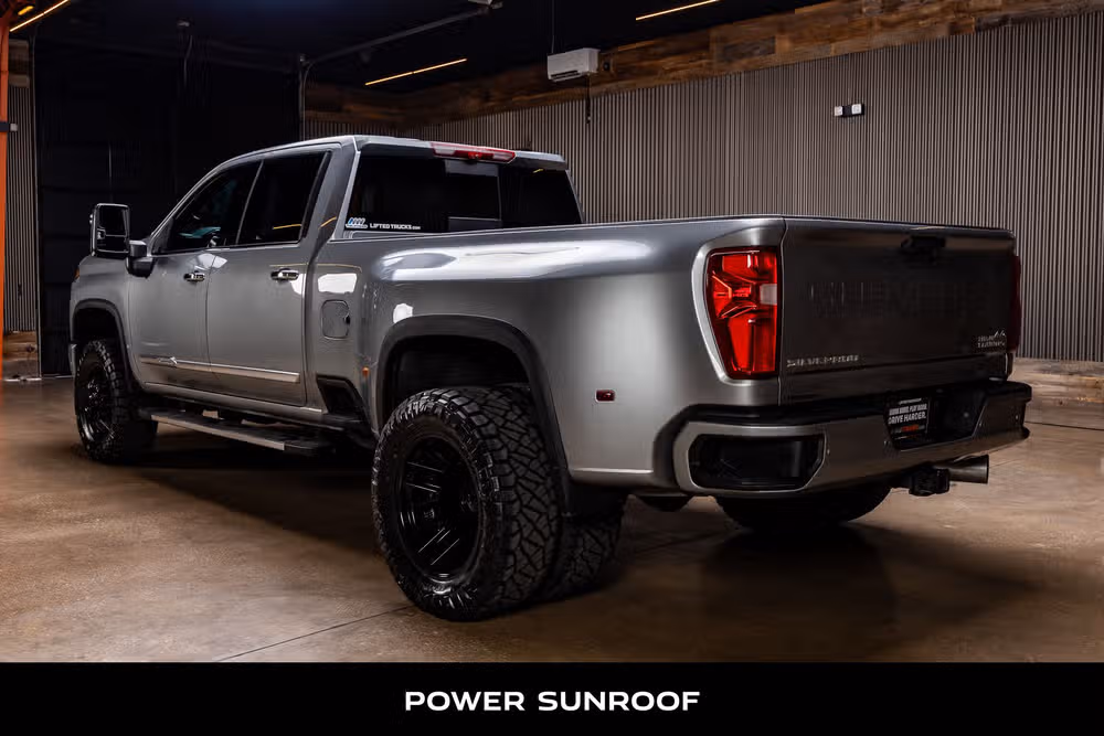 2026 Chevrolet Silverado 3500HD High Country Crew Cab Image 7