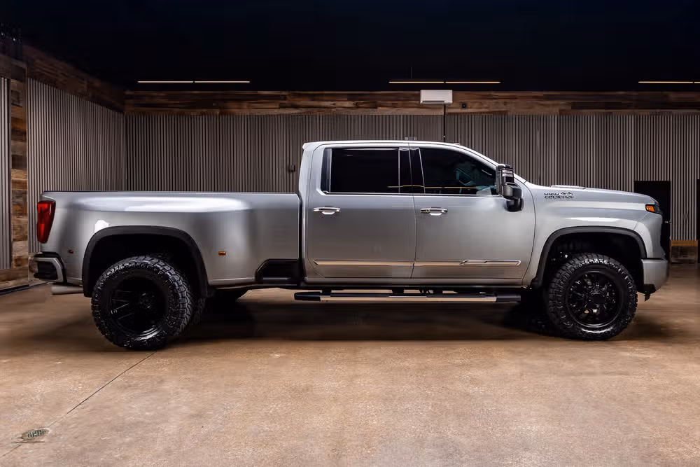 2026 Chevrolet Silverado 3500HD High Country Crew Cab Image 11