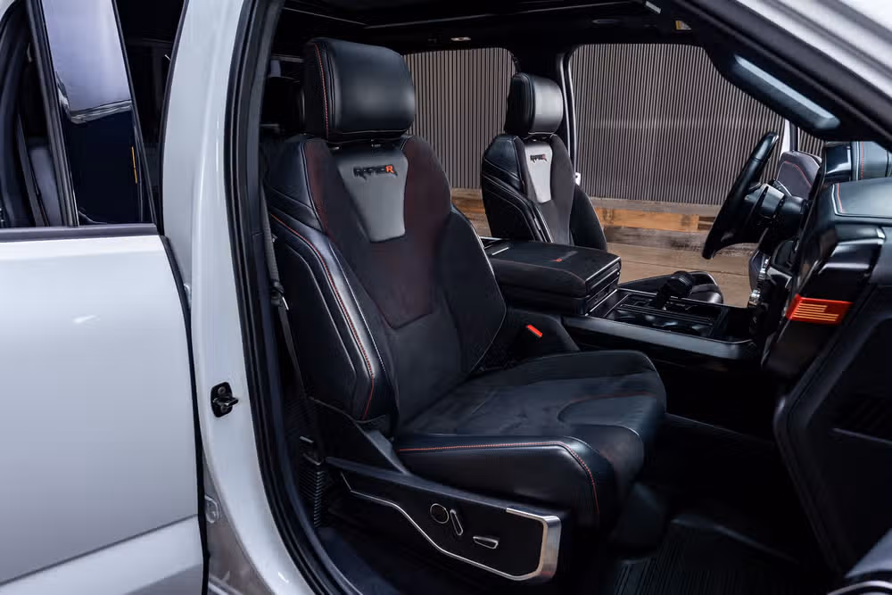 2024 Ford F-150 Raptor SuperCrew Image 32