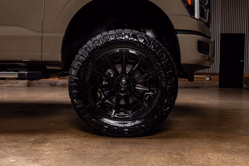 2026 Ford F-150 Lariat SuperCrew Image 12