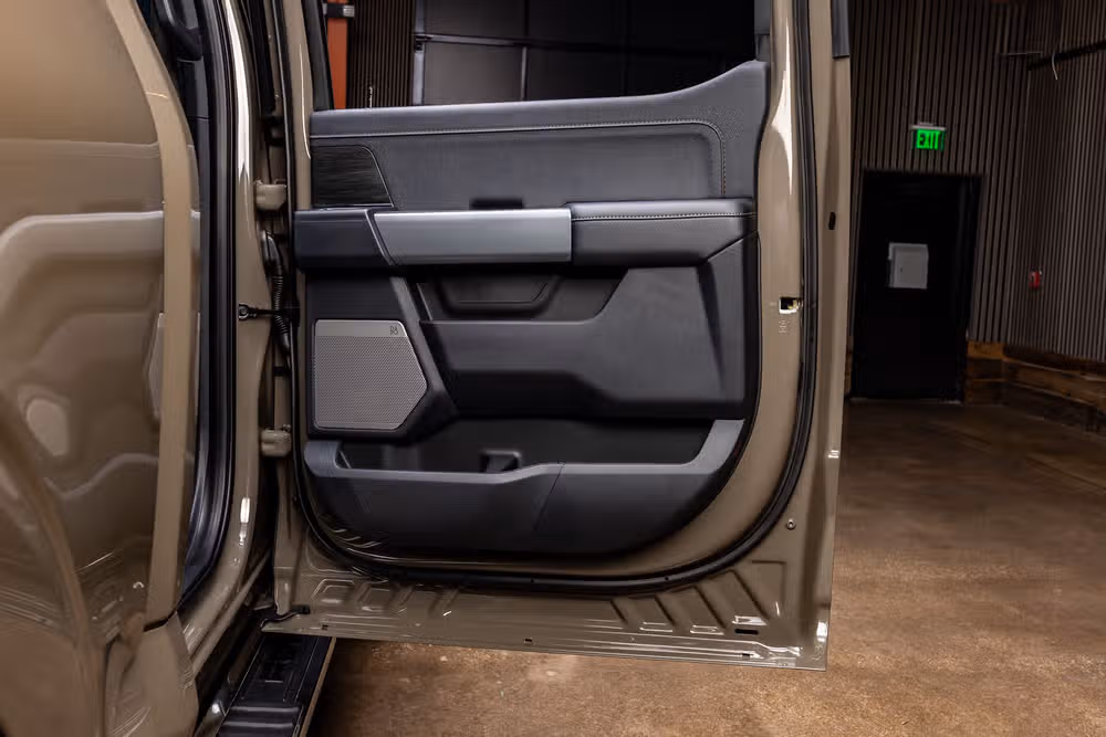 2026 Ford F-150 Lariat SuperCrew Image 39