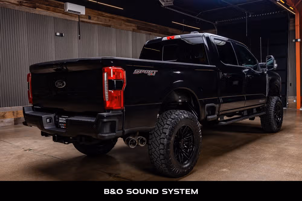 2024 Ford F-250 Super Duty Lariat Crew Cab Image 10