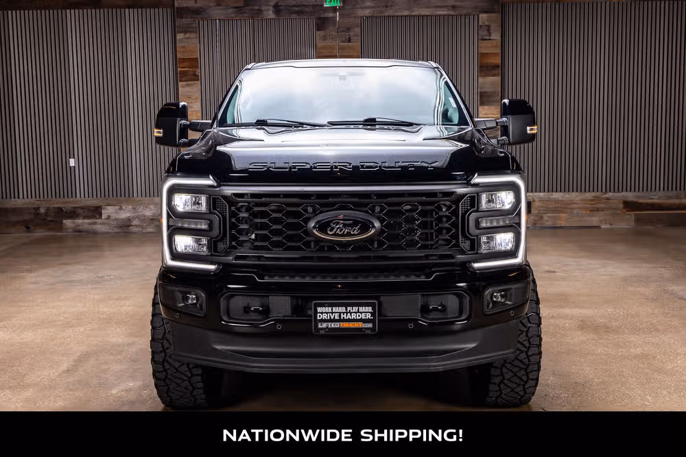 2024 Ford F-250 Super Duty Lariat Crew Cab Image 4